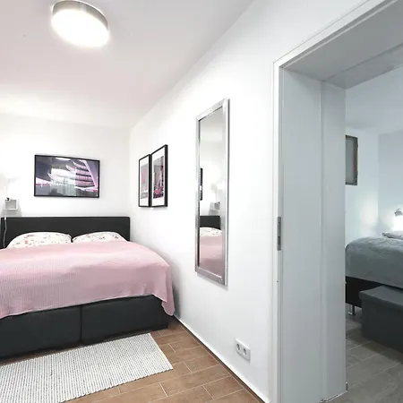 S38 - 22 Kreuzberg *