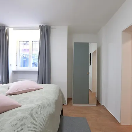 S38 - 22 Kreuzberg Apartment Berlin